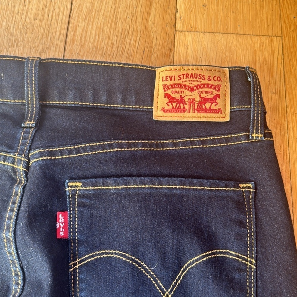 Levi’s 314 Shaping Straight Jean in midnight blue, Size 30 - Picture 8 of 10